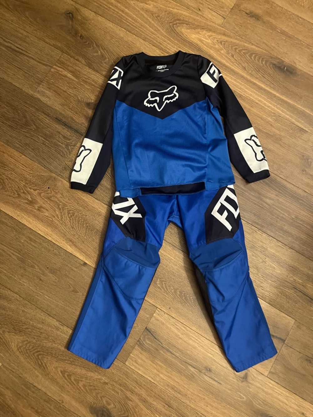 Fox 180 Blue and Dark Navy Gear